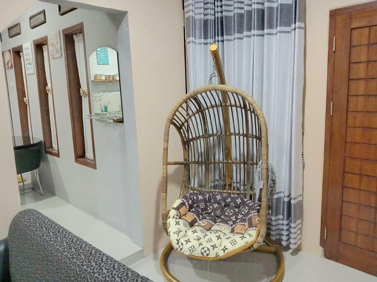 Guesthouse - Lubna Homestay Kuningan Kültér fotó